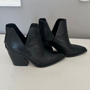 Vince Camuto Gigietta Bootie
